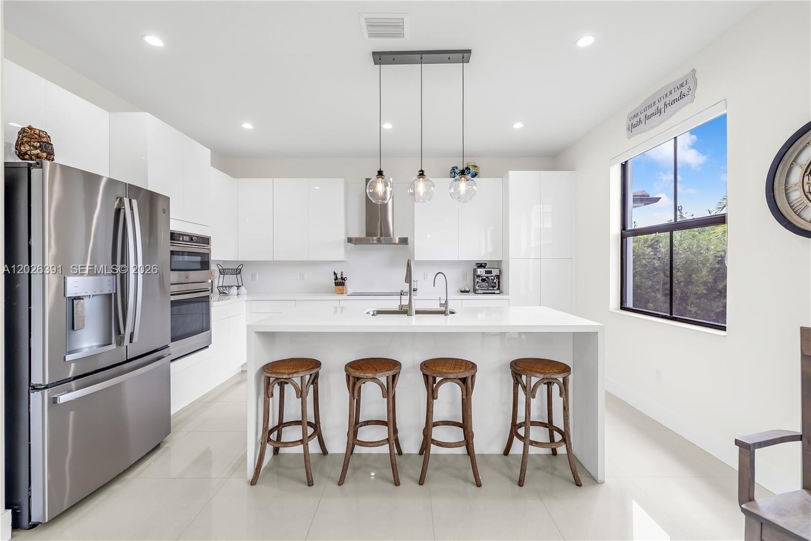 Single Family 5BR 4BA - 14606 SW 22nd Ter, Miami, FL