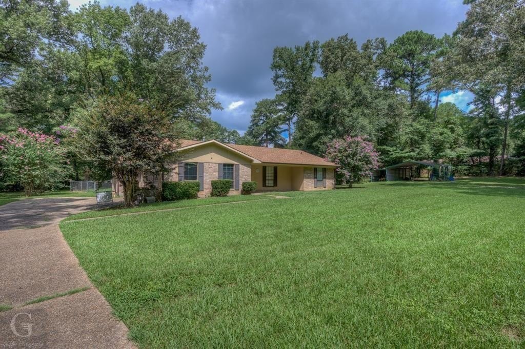 Single Family 3BR 2BA - 7410 Flatwood Drive, Greenwood, LA
