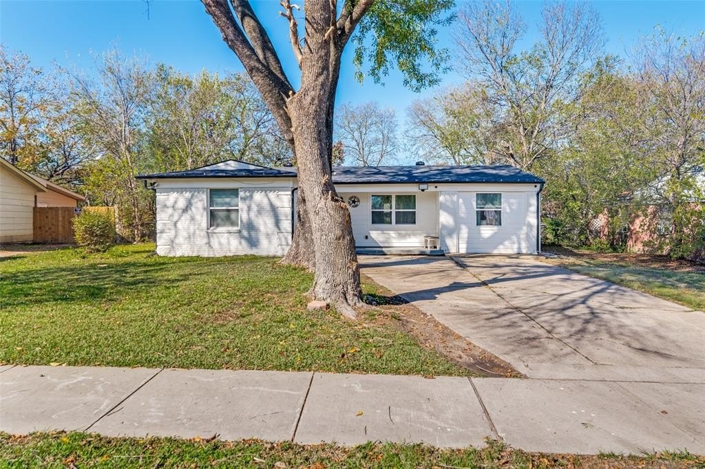 Single Family 4BR 2BA - 4507 Hyde Park Drive, Mesquite, TX
