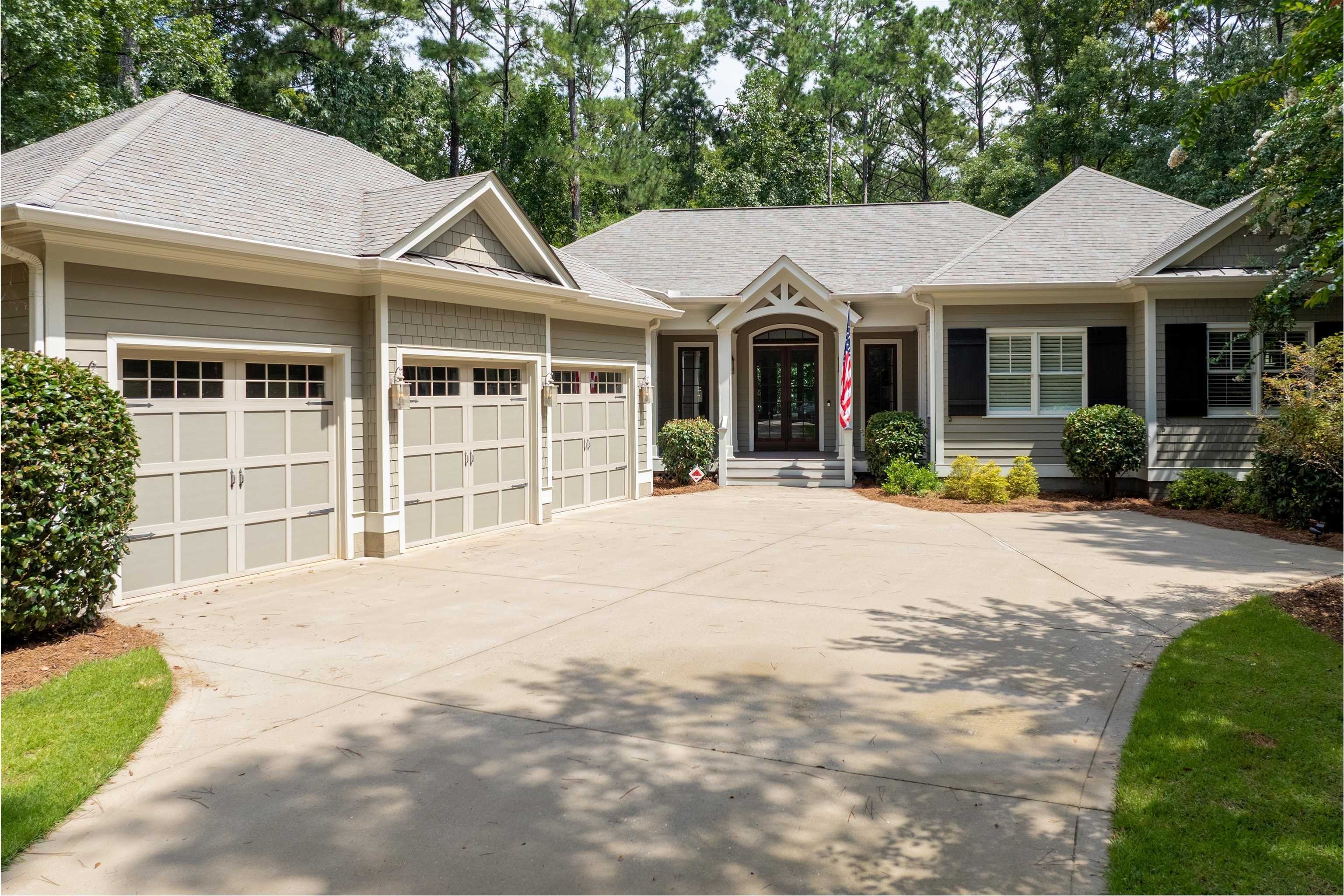 Single Family 3BR 4BA - 1780 SNUG HARBOR DRIVE, Greensboro, GA