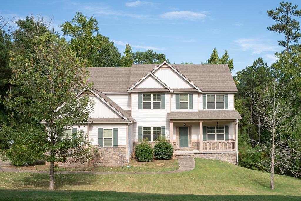 Single Family 4BR 4BA - 3860 Essex Heights Trail, Fortson, GA