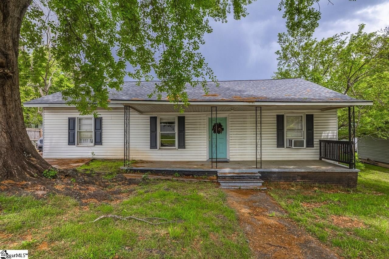 Single Family 4BR 2BA - 2 Woodward Street, Greenville, SC