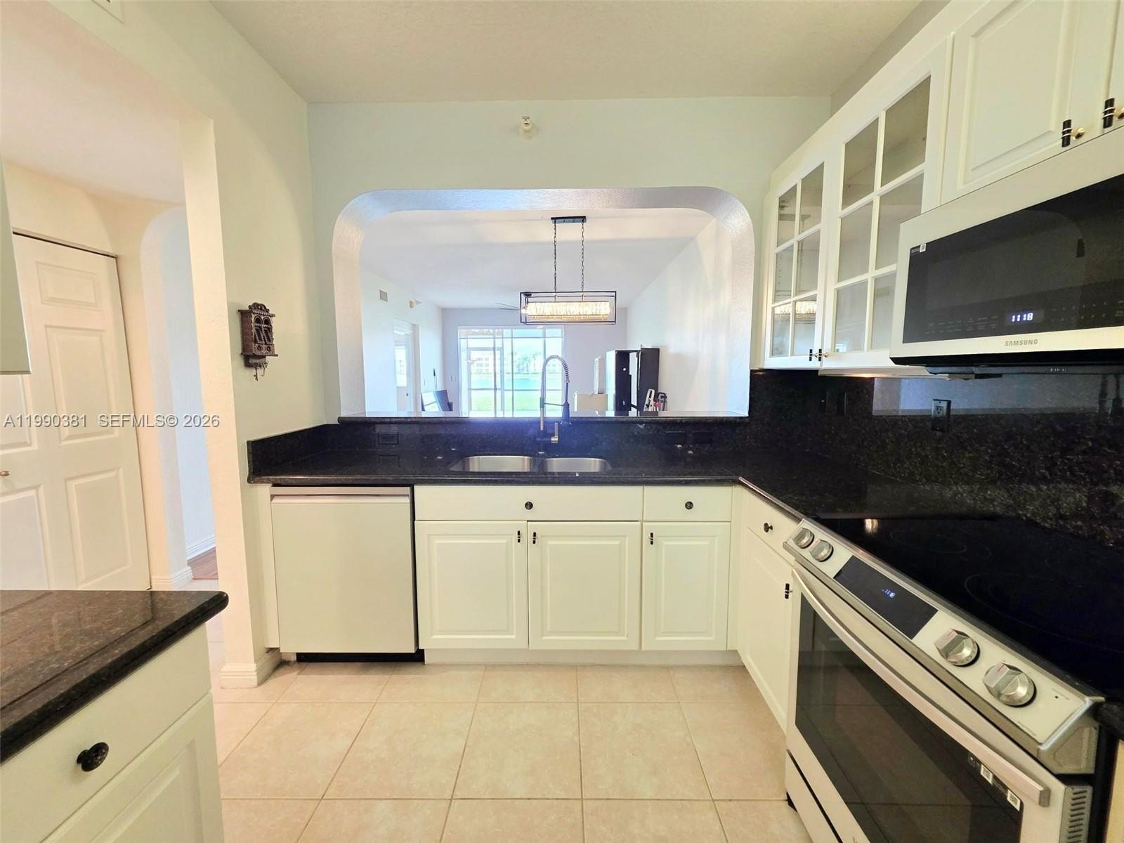 Condo 2BR 2BA - 7611 Southampton Ter, Tamarac, FL