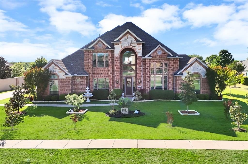 Single Family 5BR 4BA - 1611 Mustang Court, Cedar Hill, TX