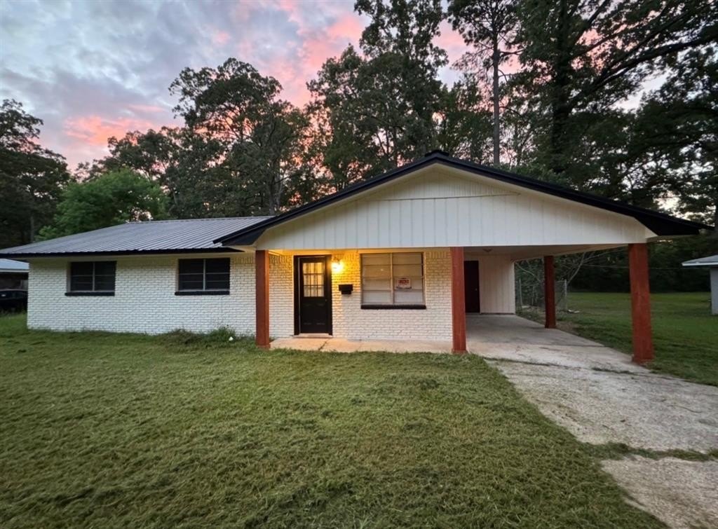 Single Family 3BR 1BA - 712 NE 5th Street, Springhill, LA
