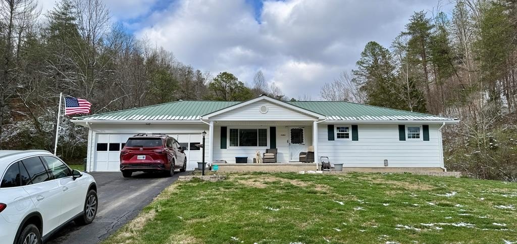 Single Family 3BR 2BA - 7393 KY 1760, Louisa, KY