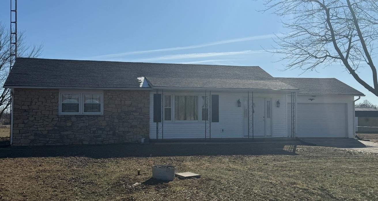 2339 E Little Bear Rd  