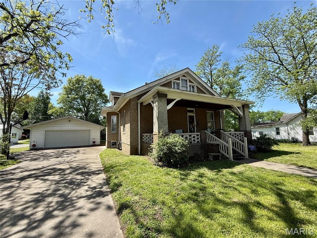 Single Family 3BR 1BA - 518 W Lebanon Street, Nashville, IL