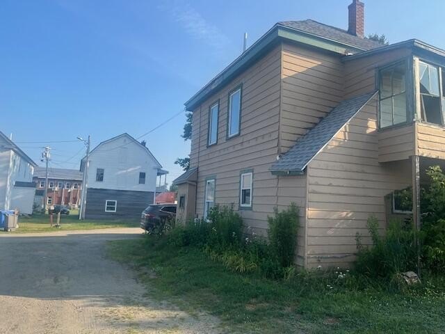 Single Family 3BR 1BA - 6 Chase Lane, Brownville, ME