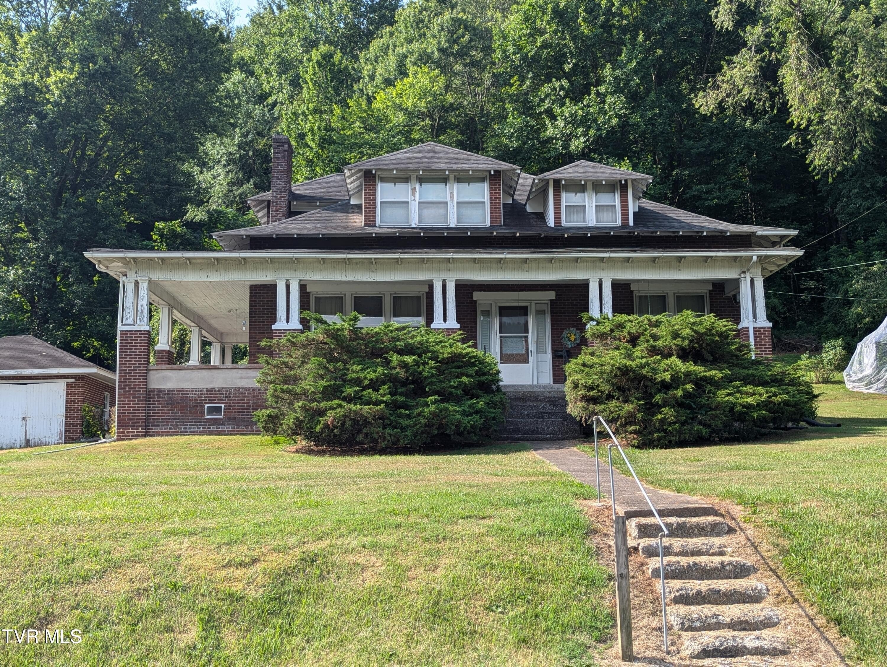 5994 Dr Thomas Walker Rd