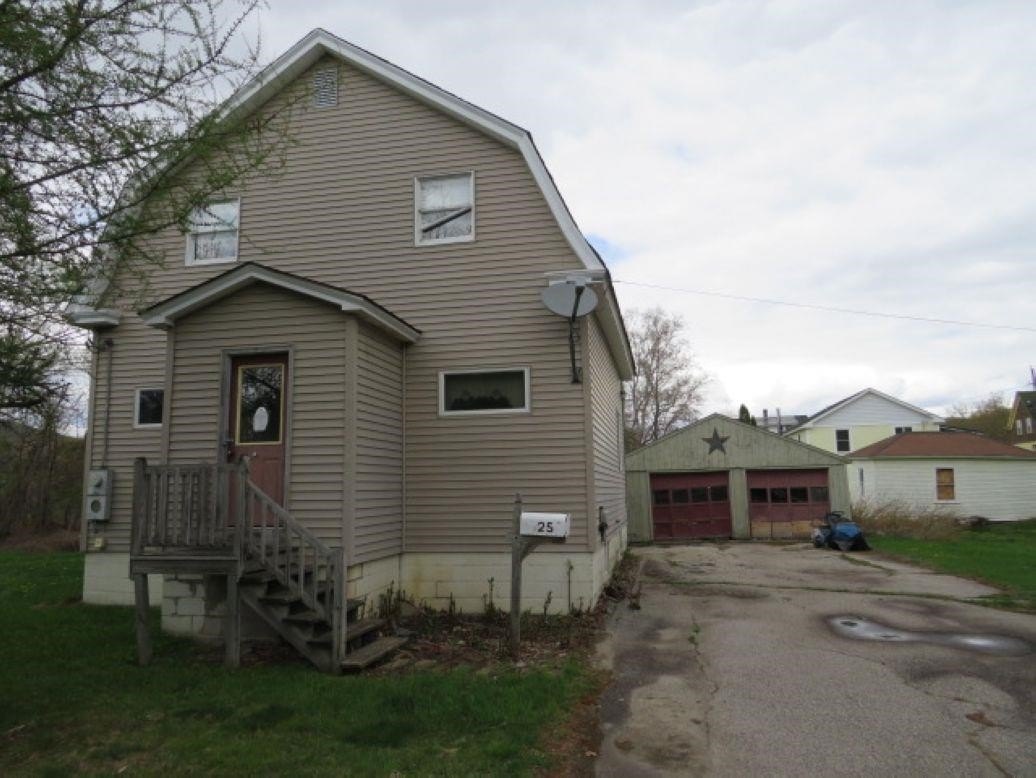 Single Family 4BR 2BA - 25 Turcotte Street, Berlin, NH