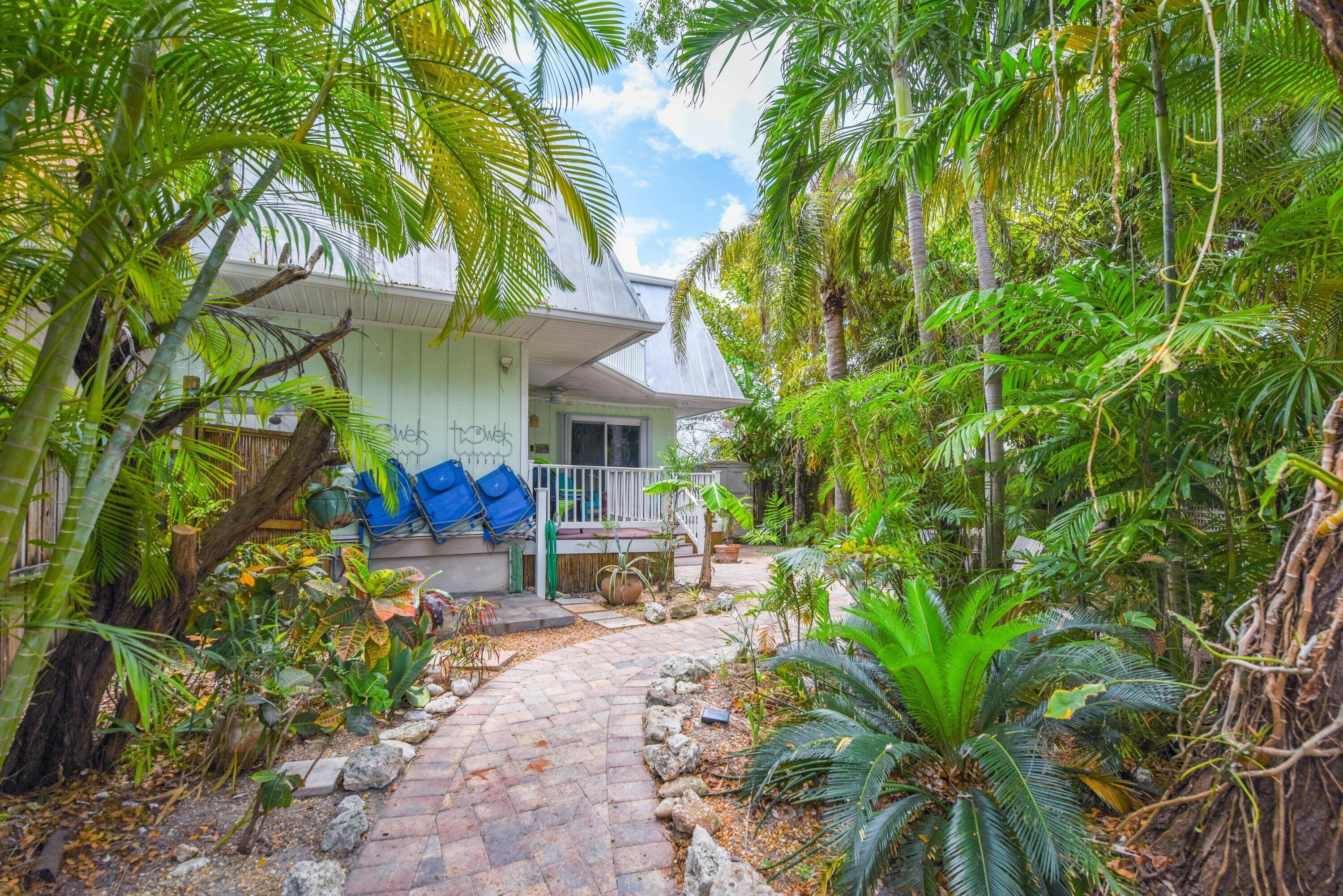 Single Family 2BR 2BA - 3300 Duck Avenue, Key West, FL