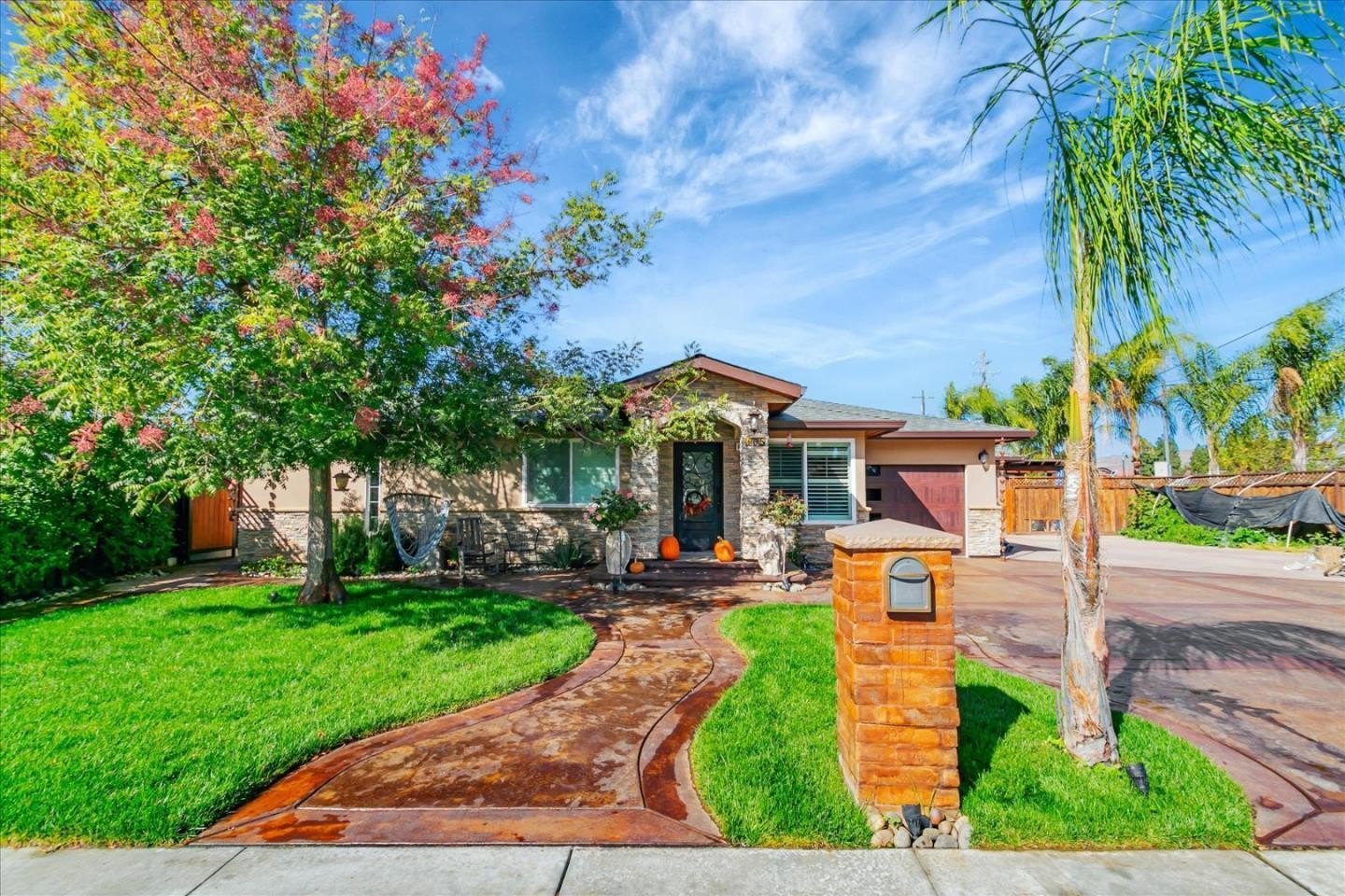 Single Family 8BR - 105 Sanchez DR, Morgan Hill, CA