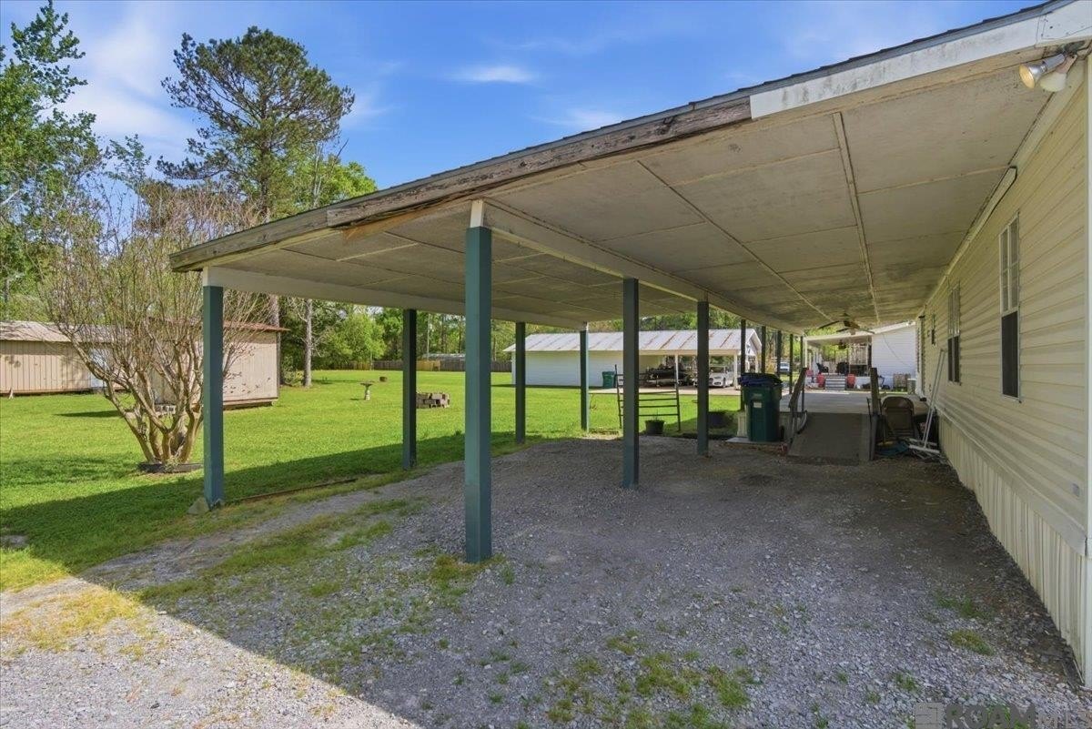 Manufactured Housing 3BR 2BA - 37990 Nan Wesley Rd, Denham Springs, LA