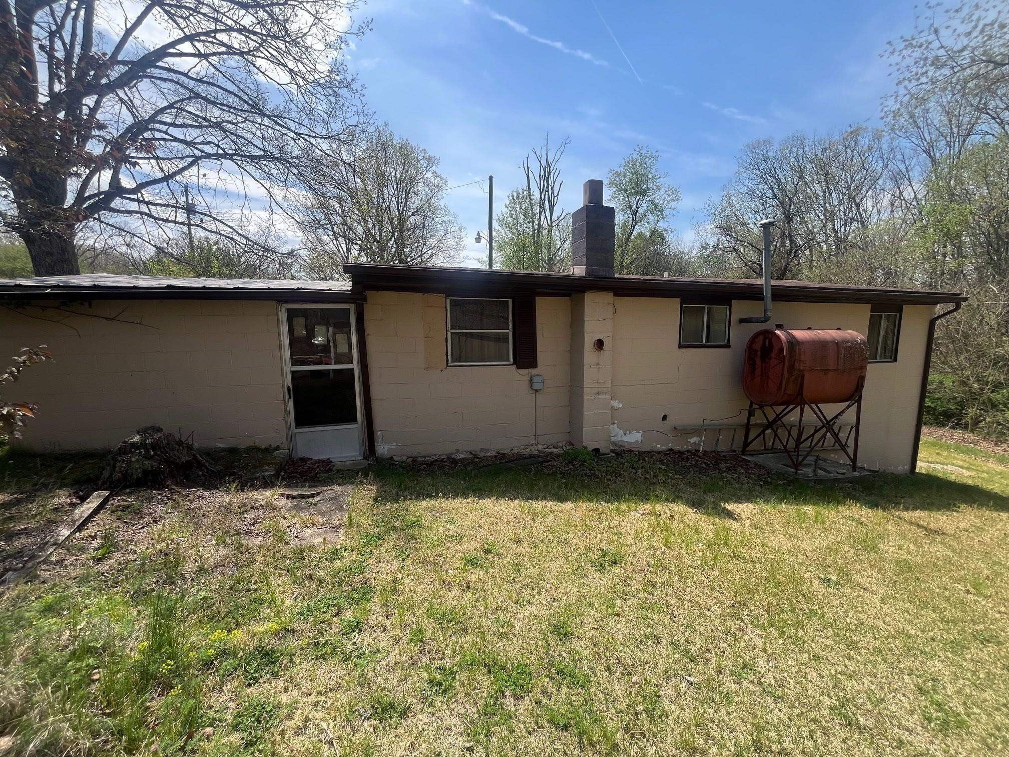 Single Family 2BR 1BA - 85 DODGE ST, STUARTS DRAFT, VA