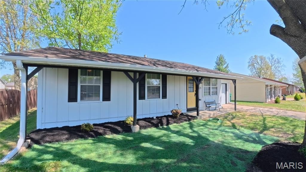 Single Family 3BR 1BA - 113 Perrottet Drive, Mascoutah, IL