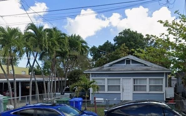 Single Family 3BR 1BA - 2643 NW 23rd Ct, Miami, FL