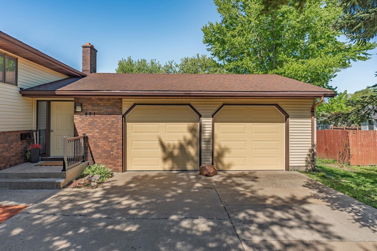 Single Family 3BR 3BA - 421 Bowman Road, Wisconsin Dells, WI