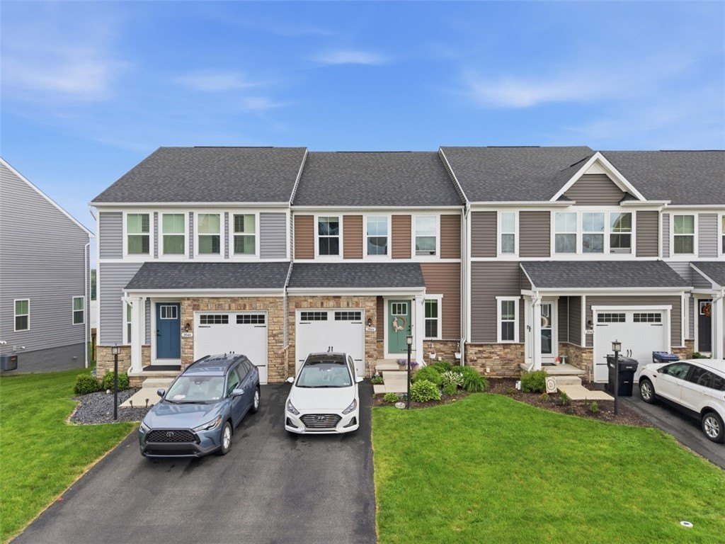 Single Family 3BR 4BA - 2044 Cade Drive, Center Twp, PA