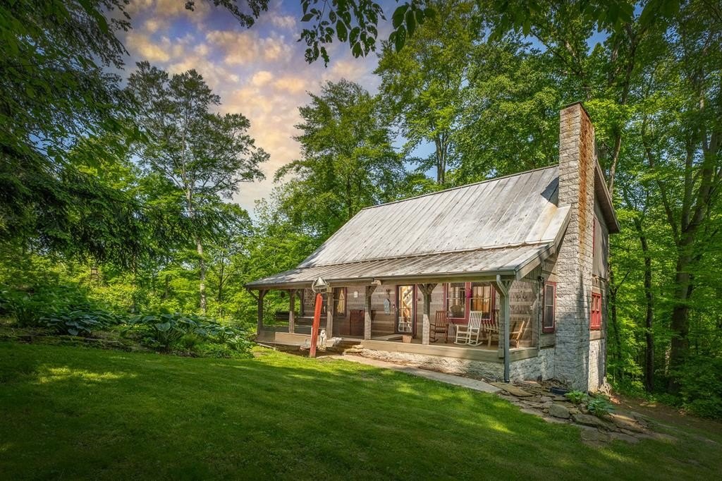 Single Family 2BR 2BA - 9757 Old Delaware Rd, Mount Vernon, OH