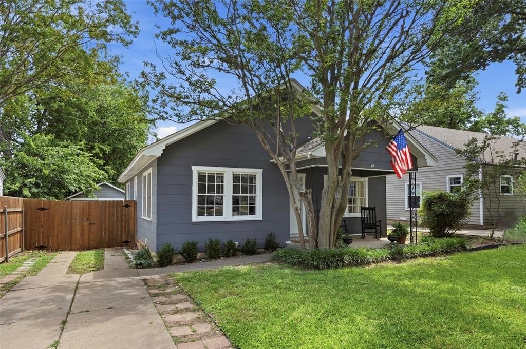 3821 El Campo Ave  