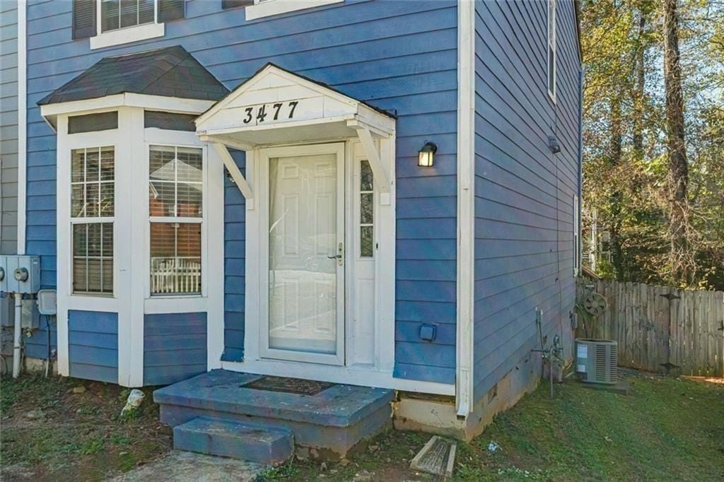 Single Family 2BR 3BA - 3477 Kingswood Trail, Decatur, GA