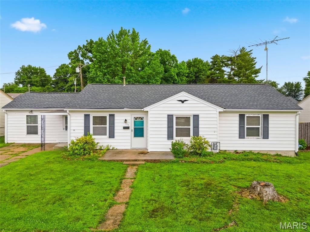 Single Family 2BR 2BA - 805 Brooksher Drive, Elsberry, MO
