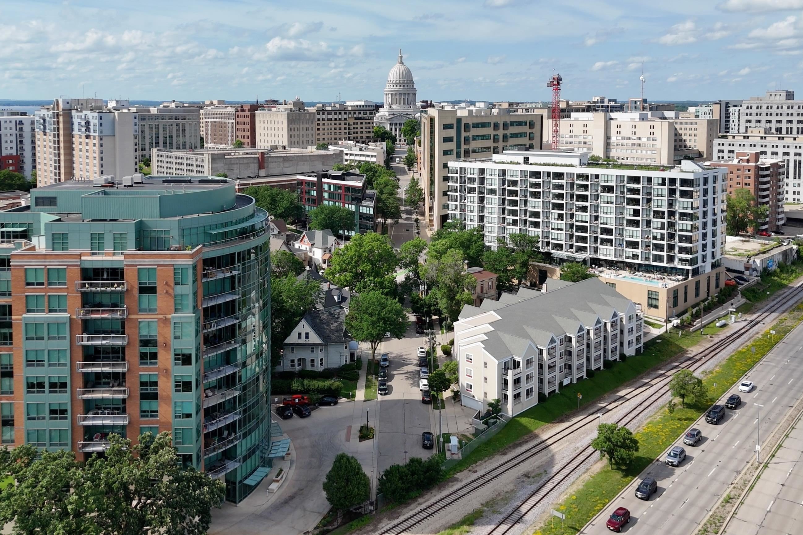 Condo 2BR 3BA - 350 S Hamilton Street, Madison, WI