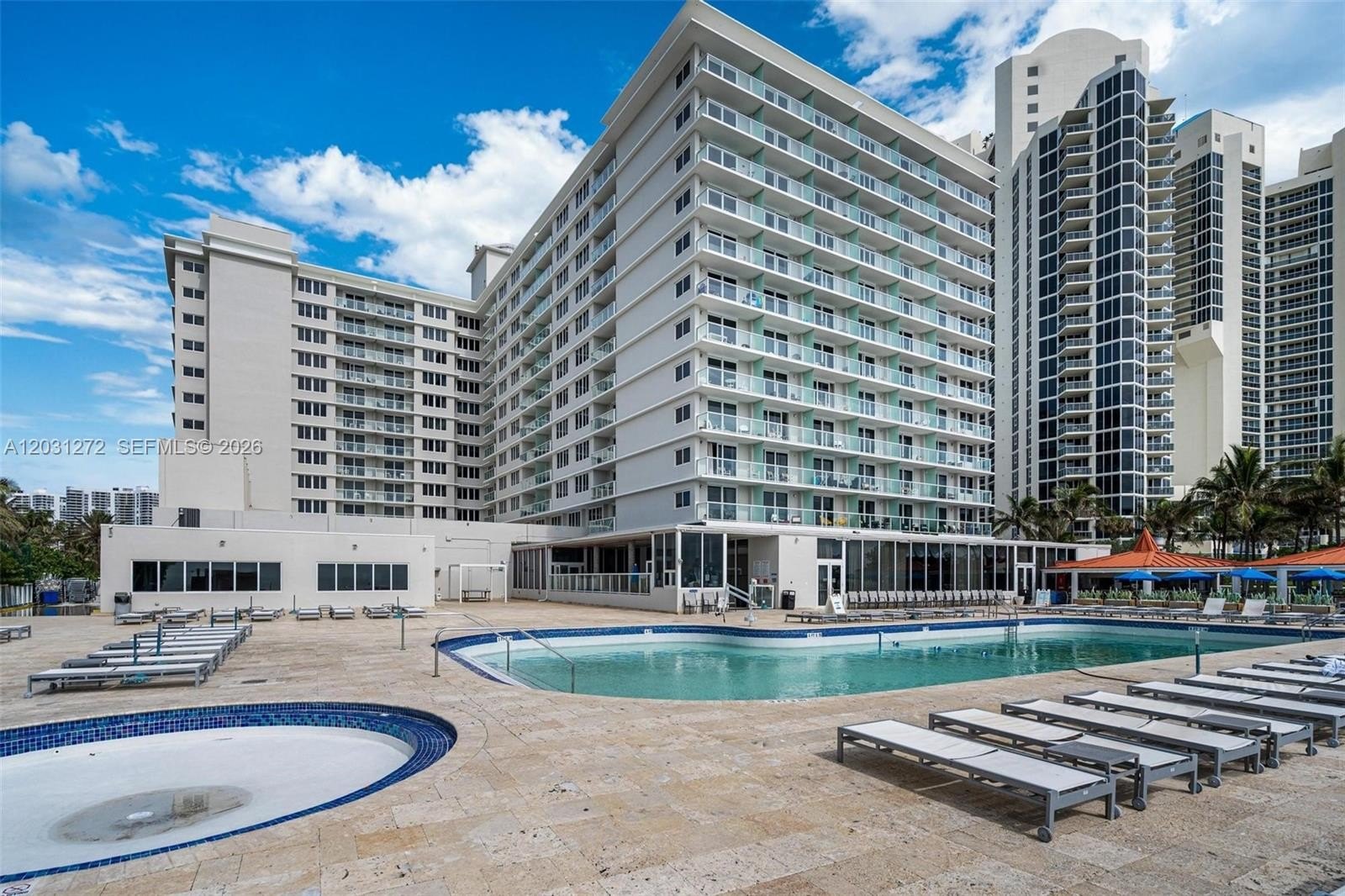 Condo 1BA - 19201 Collins Ave, Sunny Isles Beach, FL