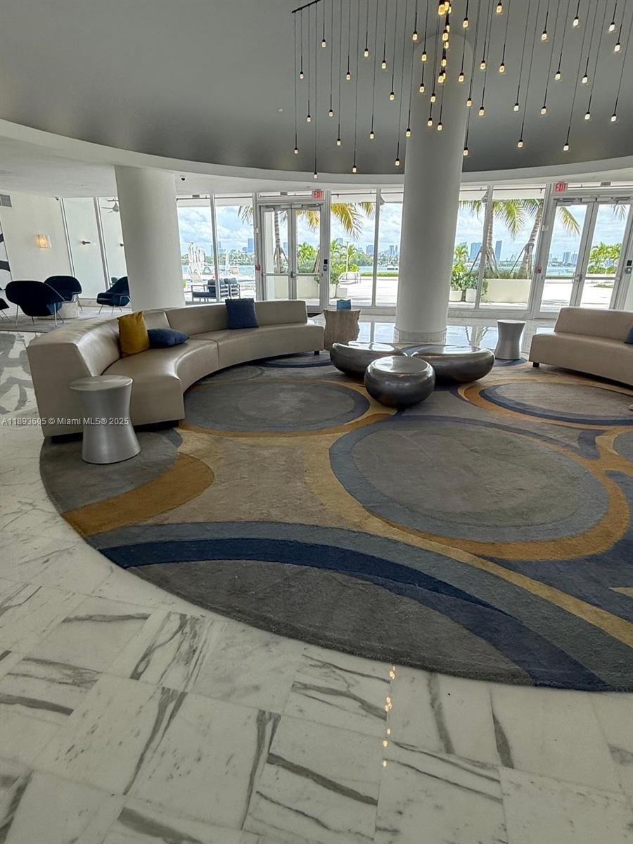 Condo 1BA - 1000 West Ave, Miami  Beach, FL
