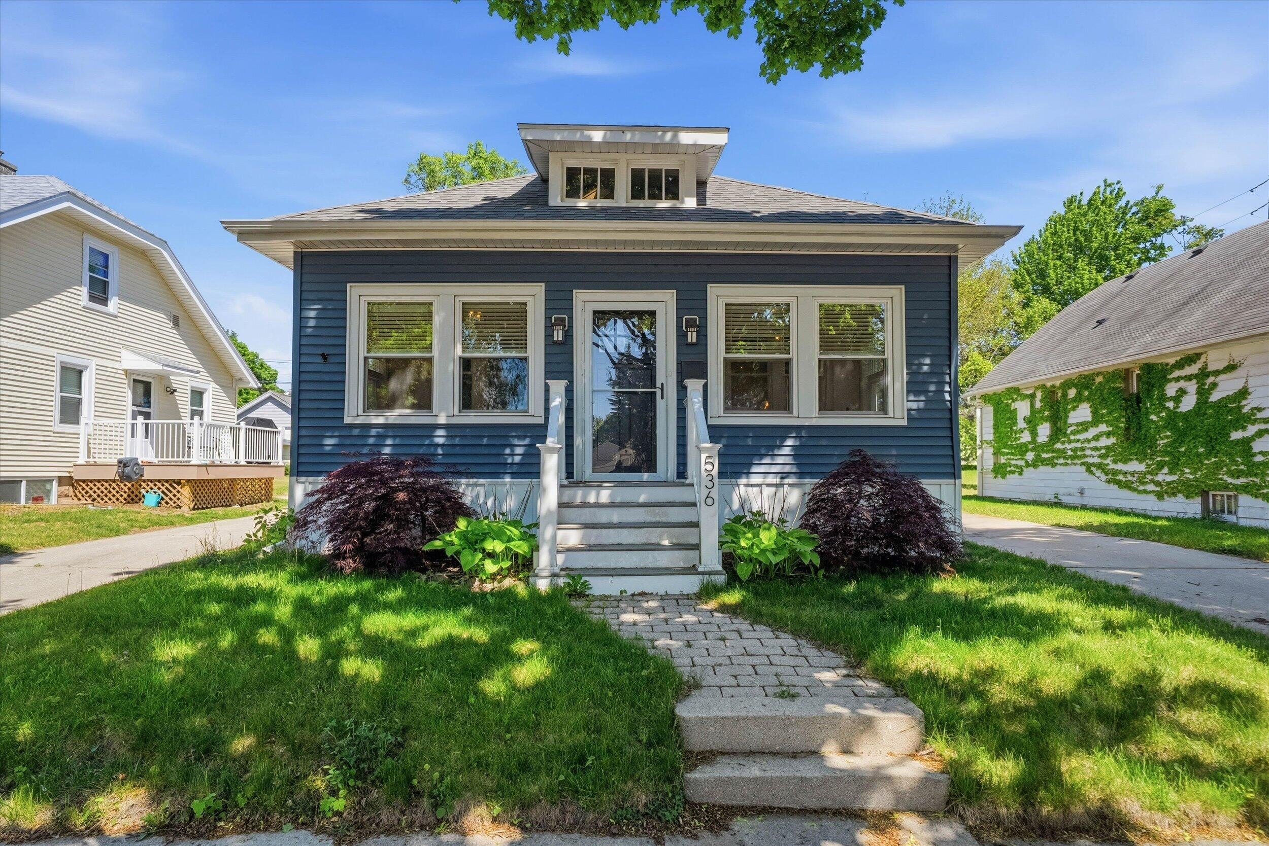 Other 2BR 1BA - 536 N 61st St, Wauwatosa, WI