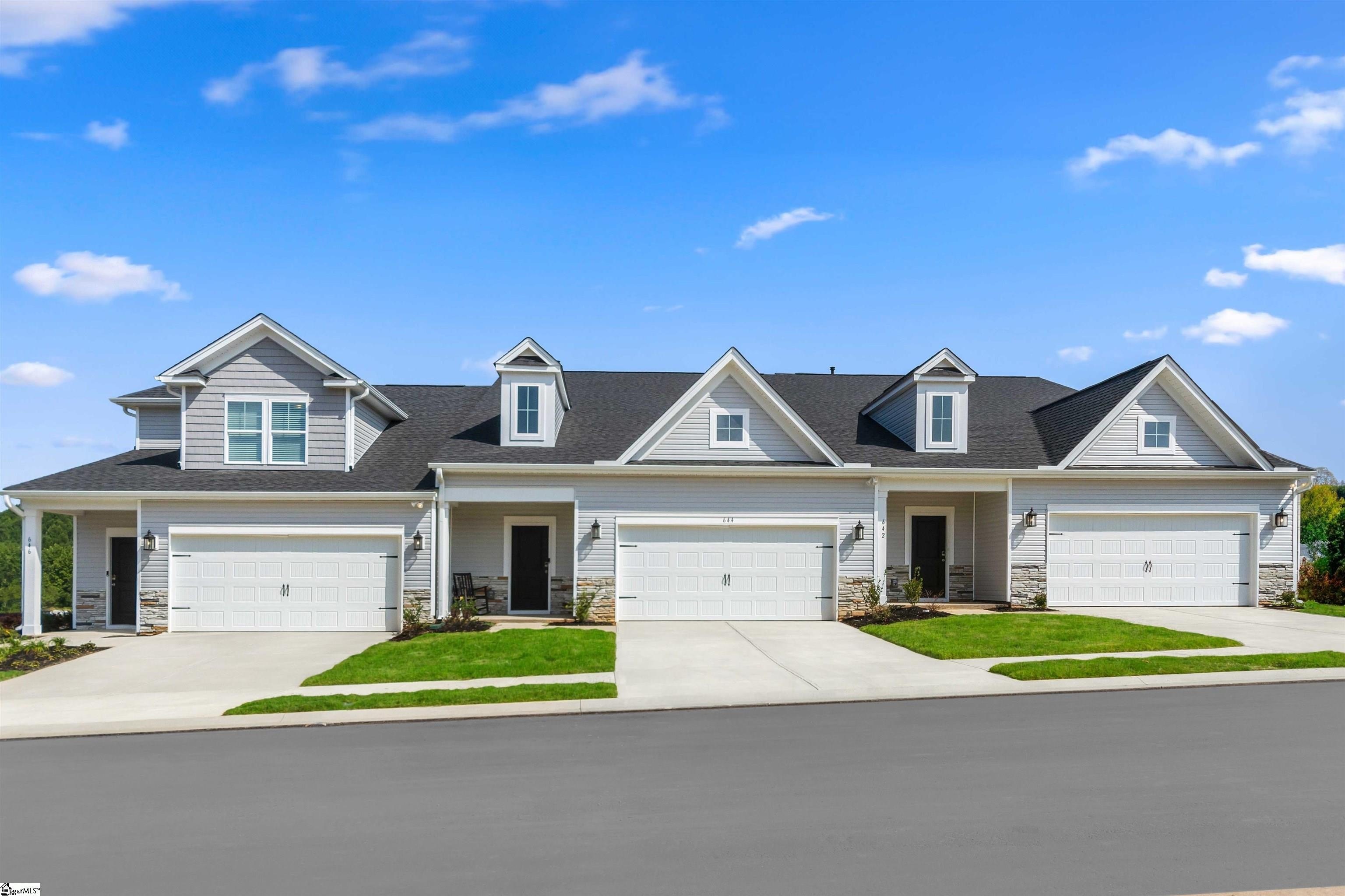 Single Family 3BR 3BA - 156 Herrick Place lot: 118, Greenville, SC