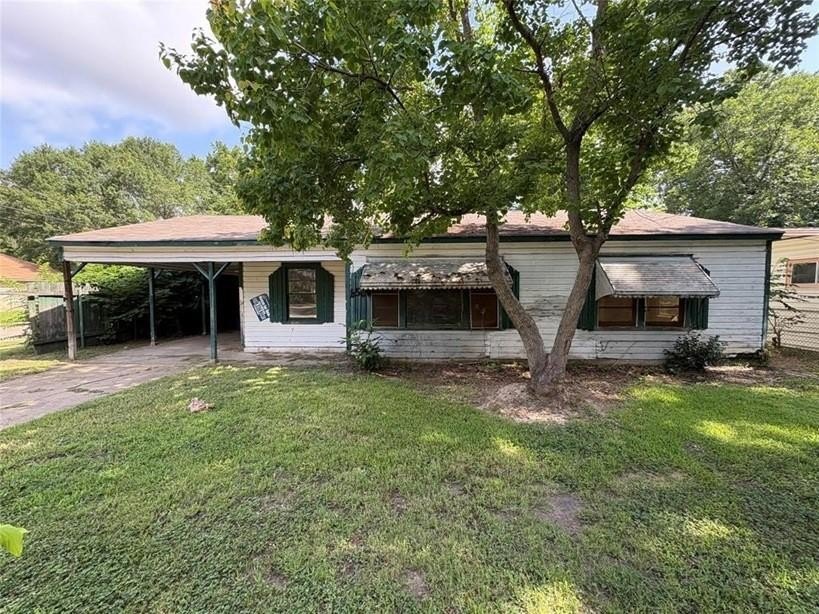 Single Family 3BR 1BA - 658 W 69th Street, Shreveport, LA