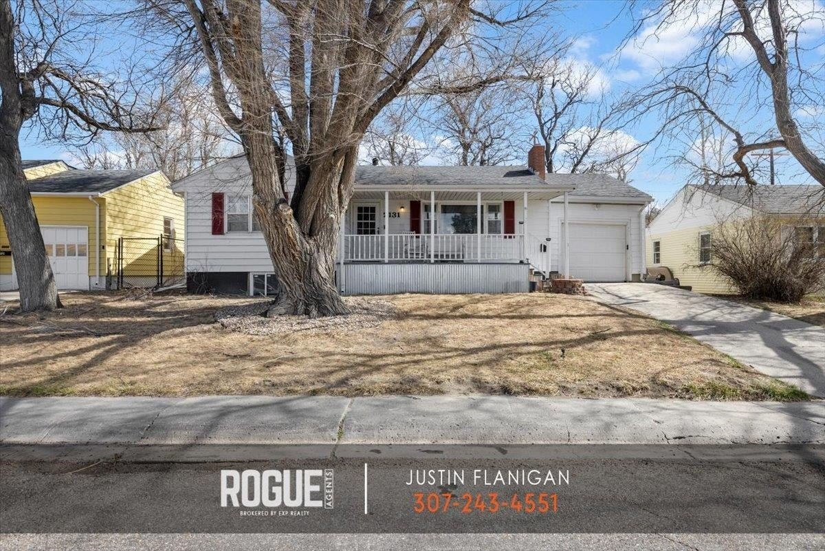 Single Family 4BR 2BA - 2131 Hyview, Casper, WY