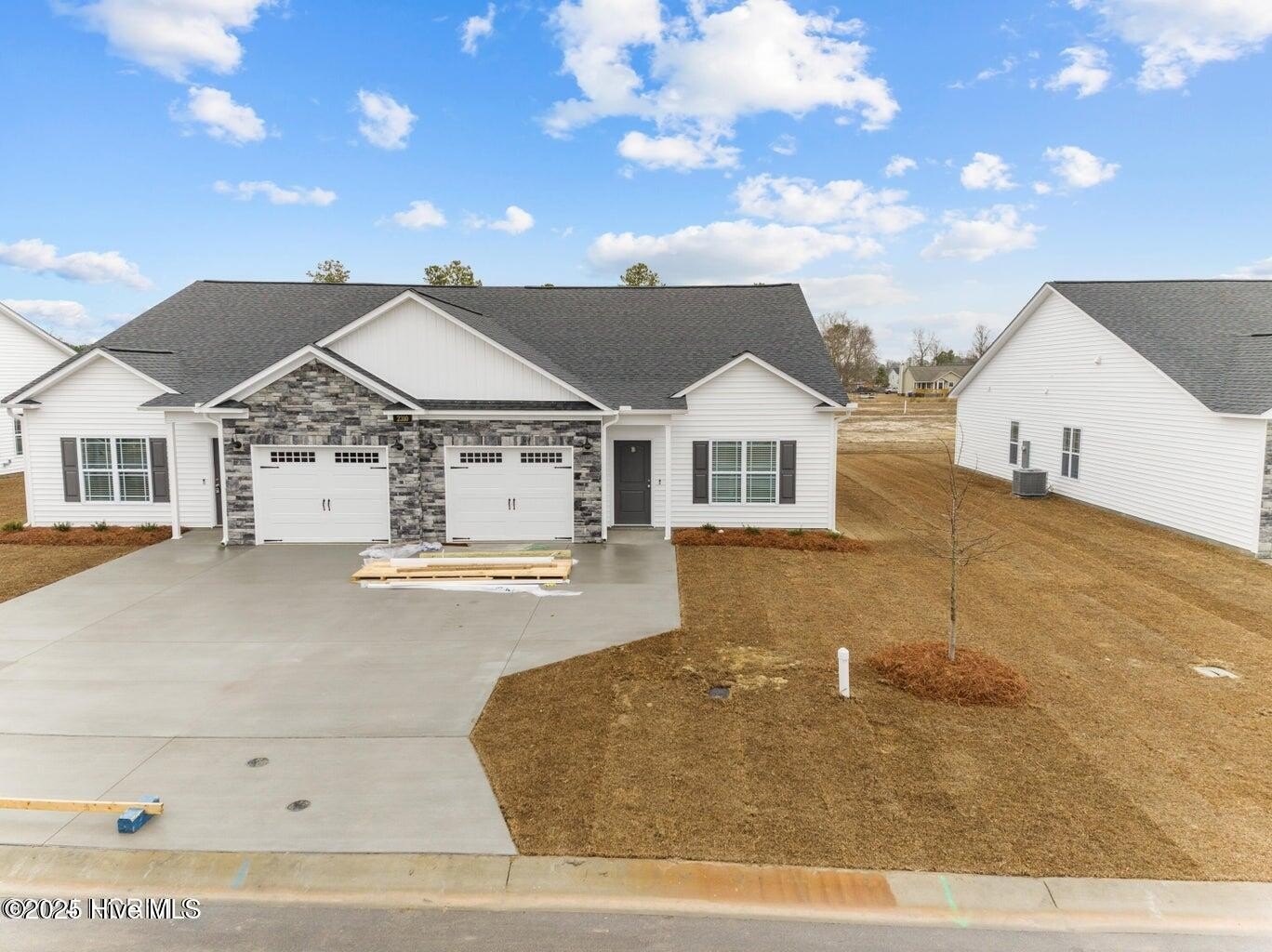 4227 Laurel Rdg Dr  