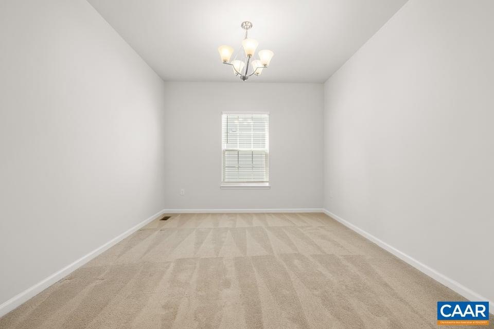 Single Family 4BR 4BA - 4400 SUNSET DR, CHARLOTTESVILLE, VA