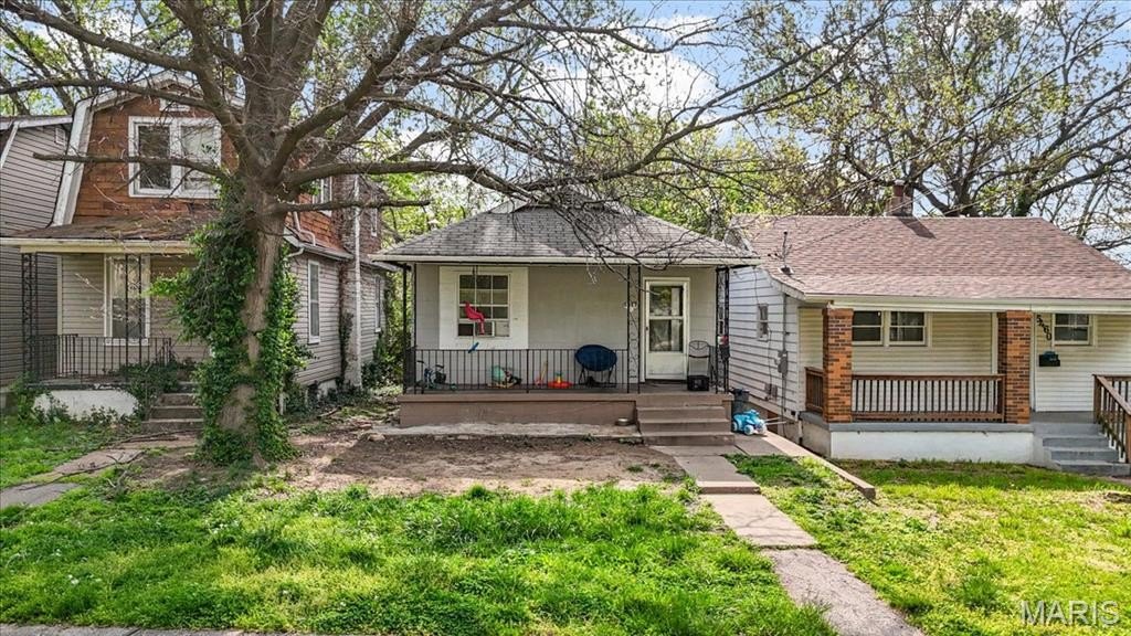 Single Family 2BR 1BA - 5462 Hamilton Avenue, Jennings, MO
