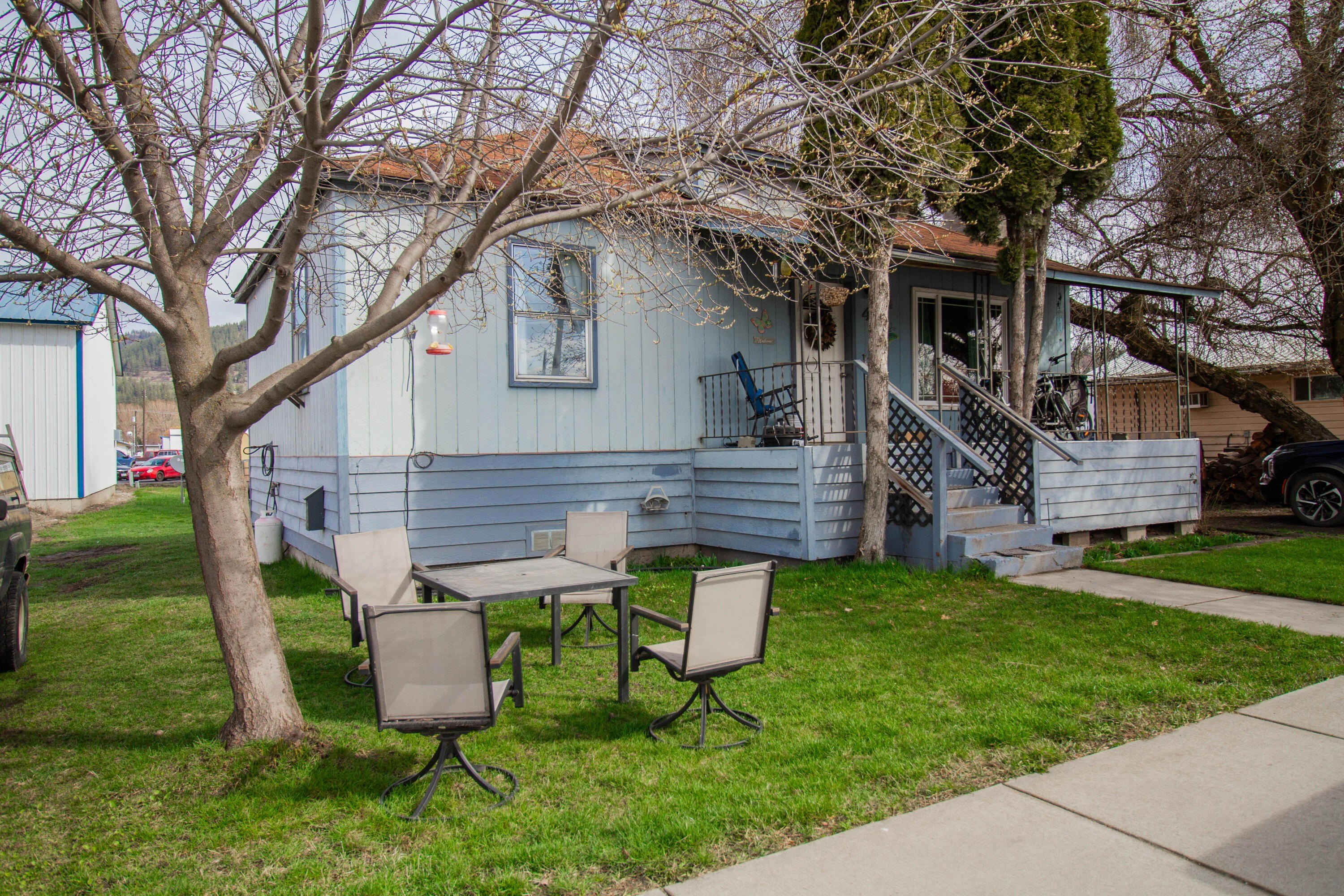 Single Family 2BR 1BA - 424 3RD AVE, COLVILLE, WA