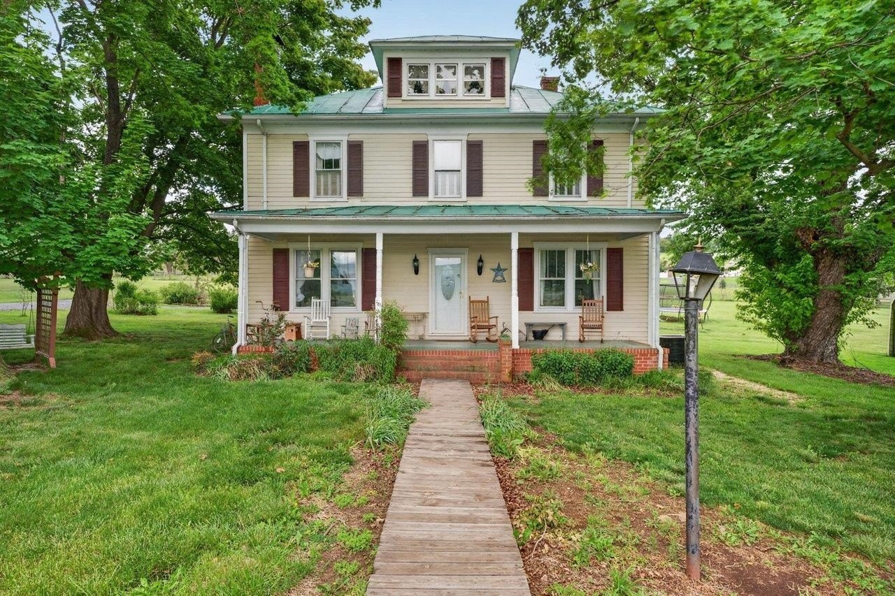Single Family 4BR 1BA - 12953 NORTH VALLEY PIKE, TIMBERVILLE, VA
