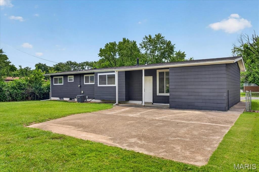 Single Family 4BR 2BA - 245 Humes Lane, Florissant, MO