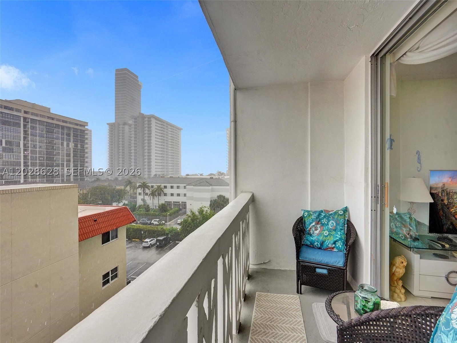 Condo 1BR 1BA - 3113 S Ocean Dr, Hallandale Beach, FL