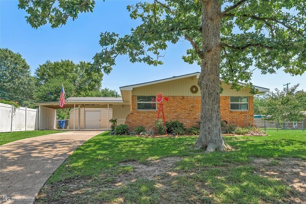 Single Family 3BR 1BA - 9469 Poinsetta Drive, Shreveport, LA