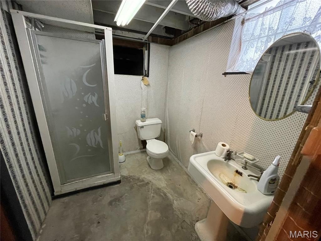Single Family 1BR 2BA - 809 Logan Street, Alton, IL