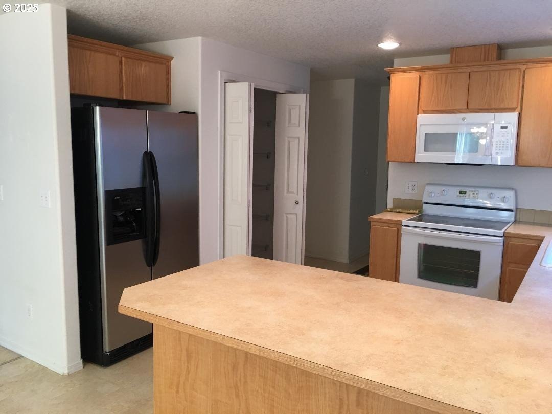 Single Family 4BR 3BA - 3150 S 3RD Way, Ridgefield, WA