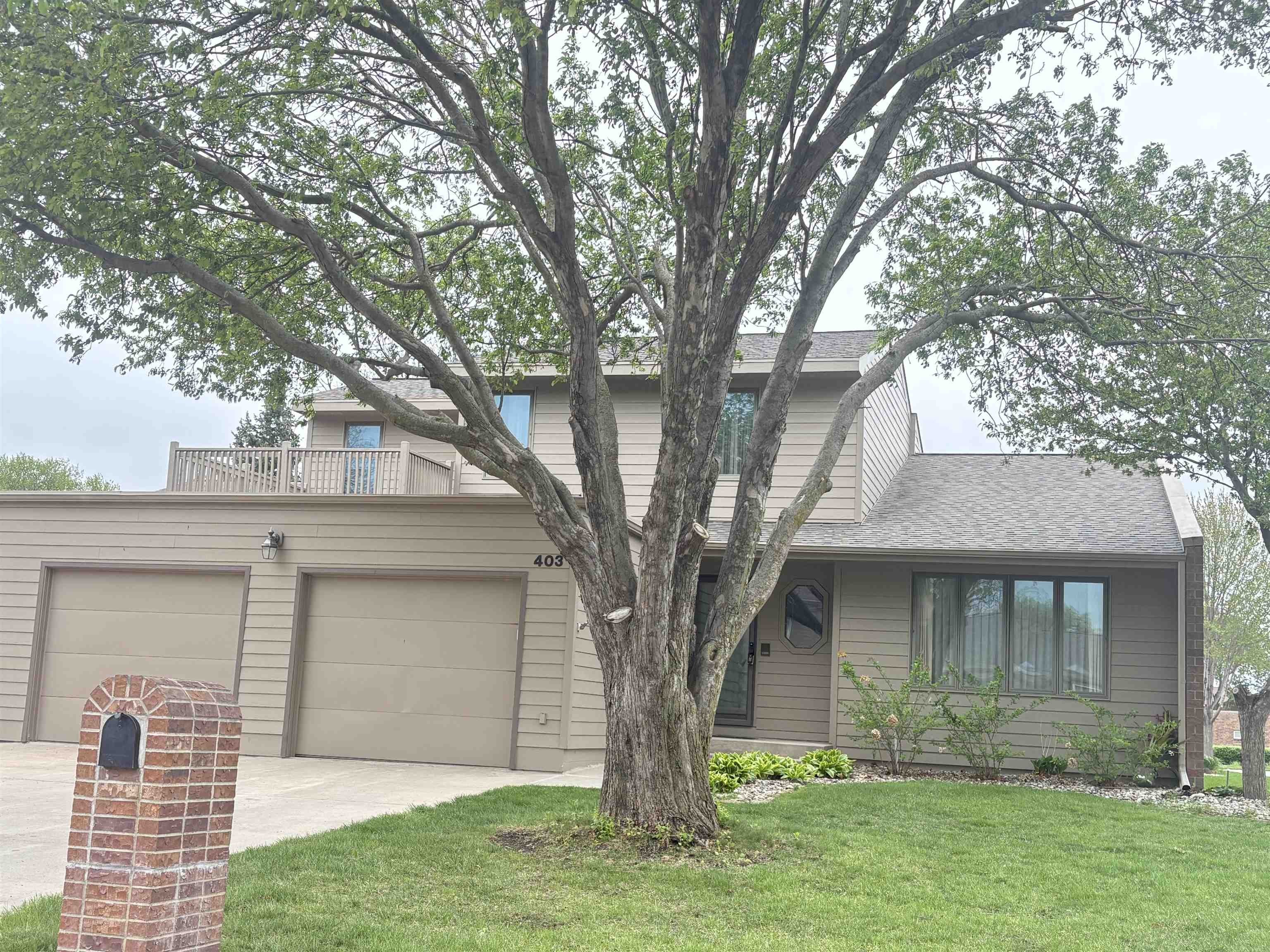 Condo 3BR 3BA - 403 Hespe Dr, Norfolk, NE