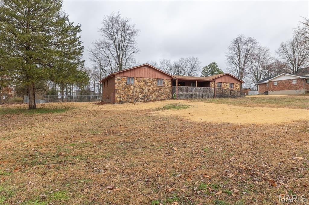 Single Family 3BR 2BA - 2305 Lee St, Poplar Bluff, MO