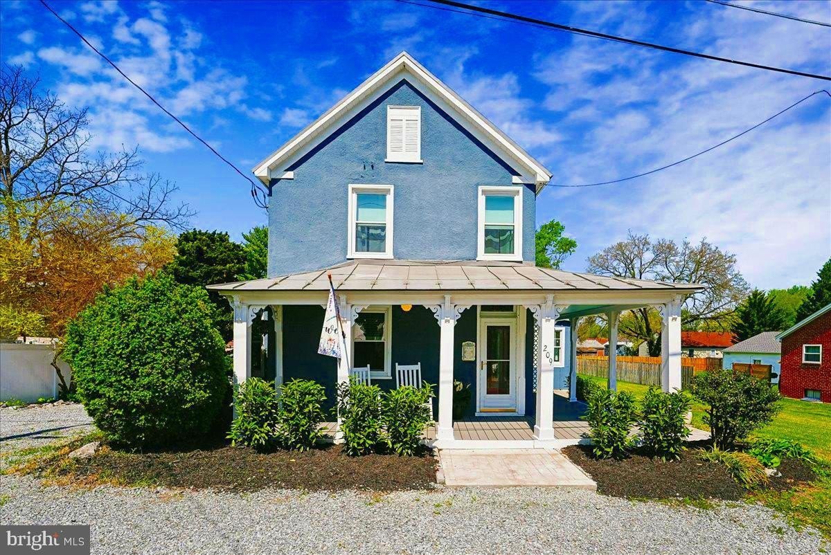 Single Family 2BR 2BA - 209 RICE ST, BERRYVILLE, VA