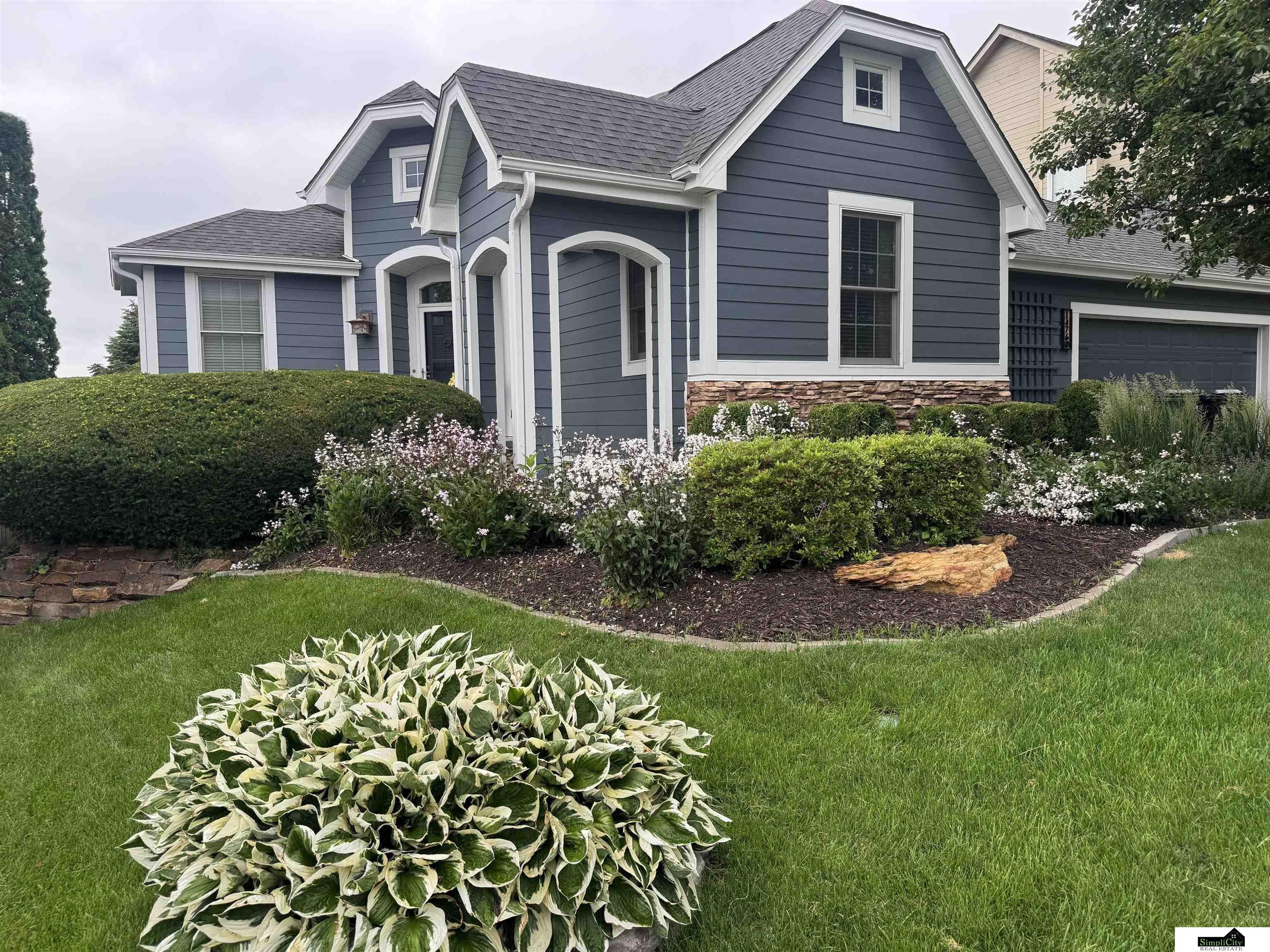 Single Family 3BR 4BA - 14760 Stone Avenue, Omaha, NE
