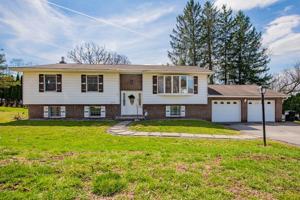 5 Magee St