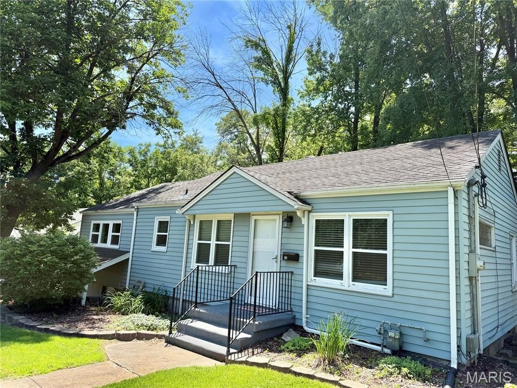 Single Family 2BR 2BA - 35 Mather Street, Alton, IL